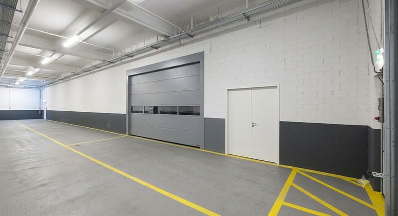 "Befahrbare EG-Gewerbefläche in Neuenhof zu vermieten!" (1)