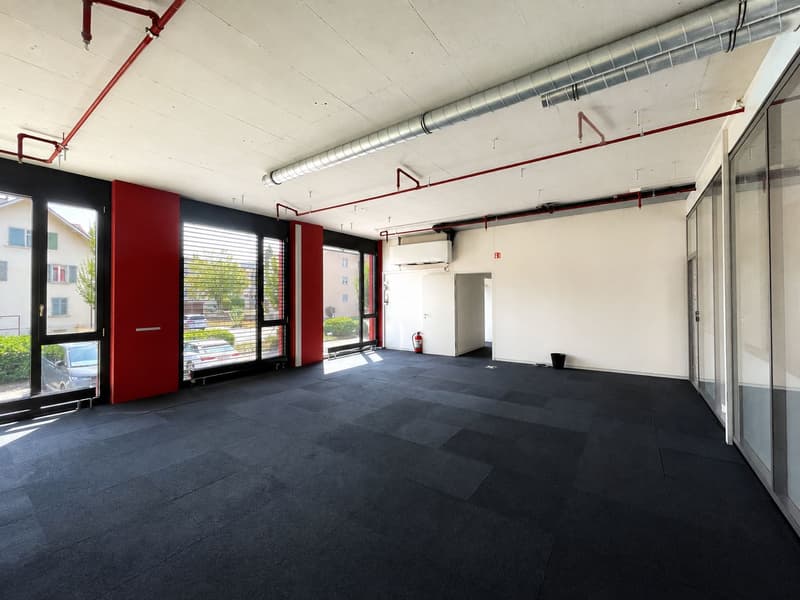 Modern ausgebaute Bürofläche - 60 m2 in Zofingen! (2)