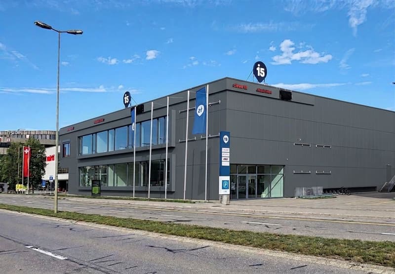 "OTTO'S, MEDIA MARKT und CLEVERFIT als Nachbar - what else?" (1)