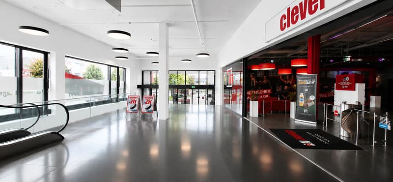 "OTTO'S, MEDIA MARKT und CLEVERFIT als Nachbar - what else?" (2)