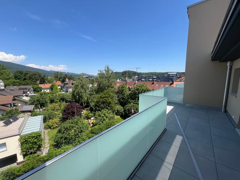 Erstbezug nach Totalsanierung – moderne 2.5-Zimmer-Attikawohnung mit 2 grossen Terrassen in Olten (8)