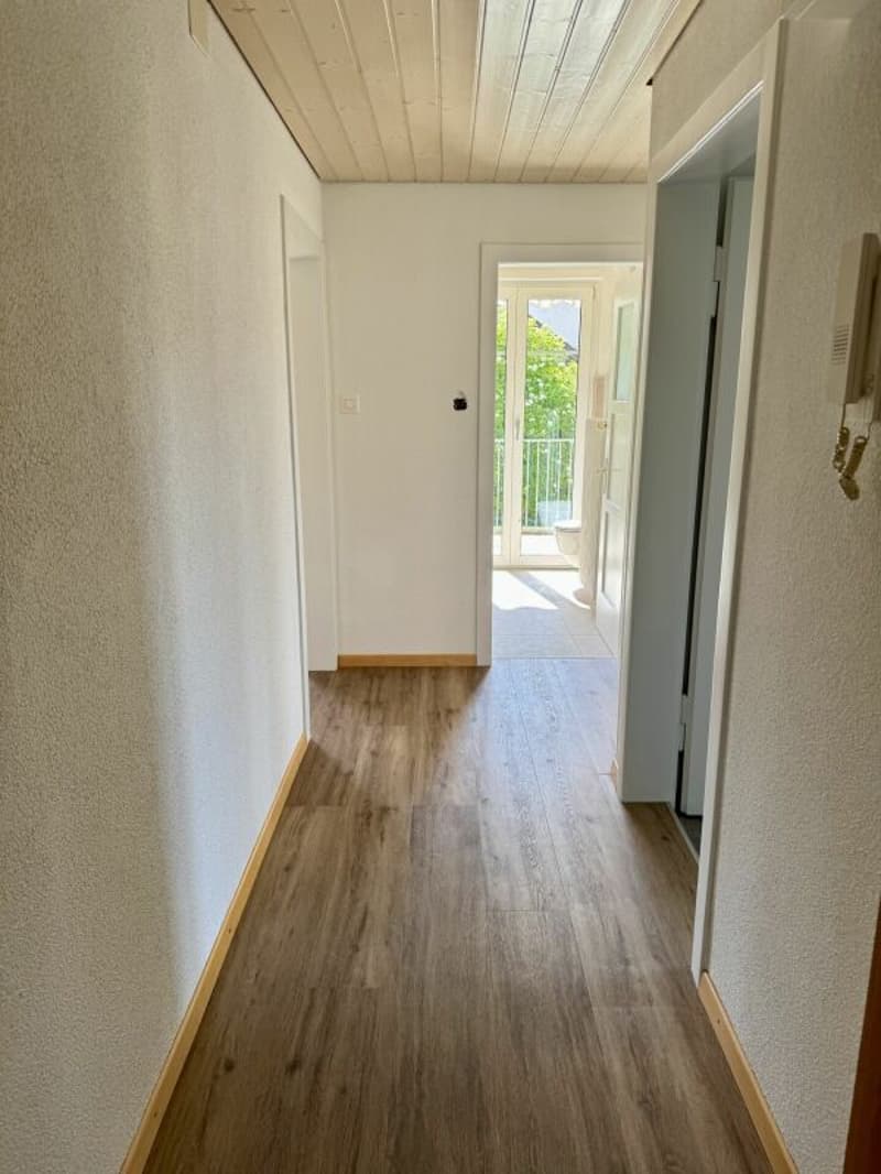 Teilsanierte 3.0 Zimmerwohnung mit Balkon im Dorfzentrum Elgg (14)