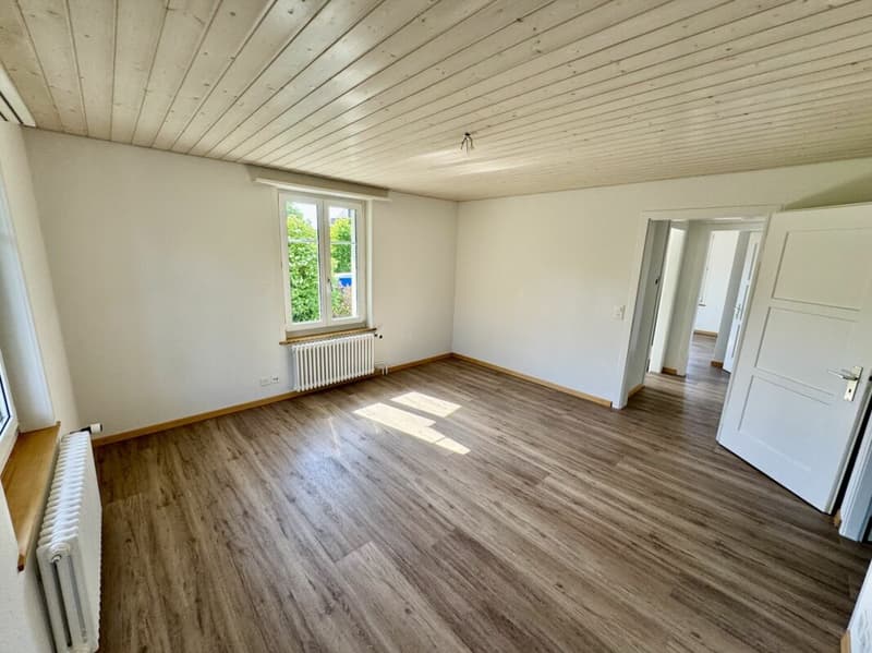 Teilsanierte 3.0 Zimmerwohnung mit Balkon im Dorfzentrum Elgg (6)