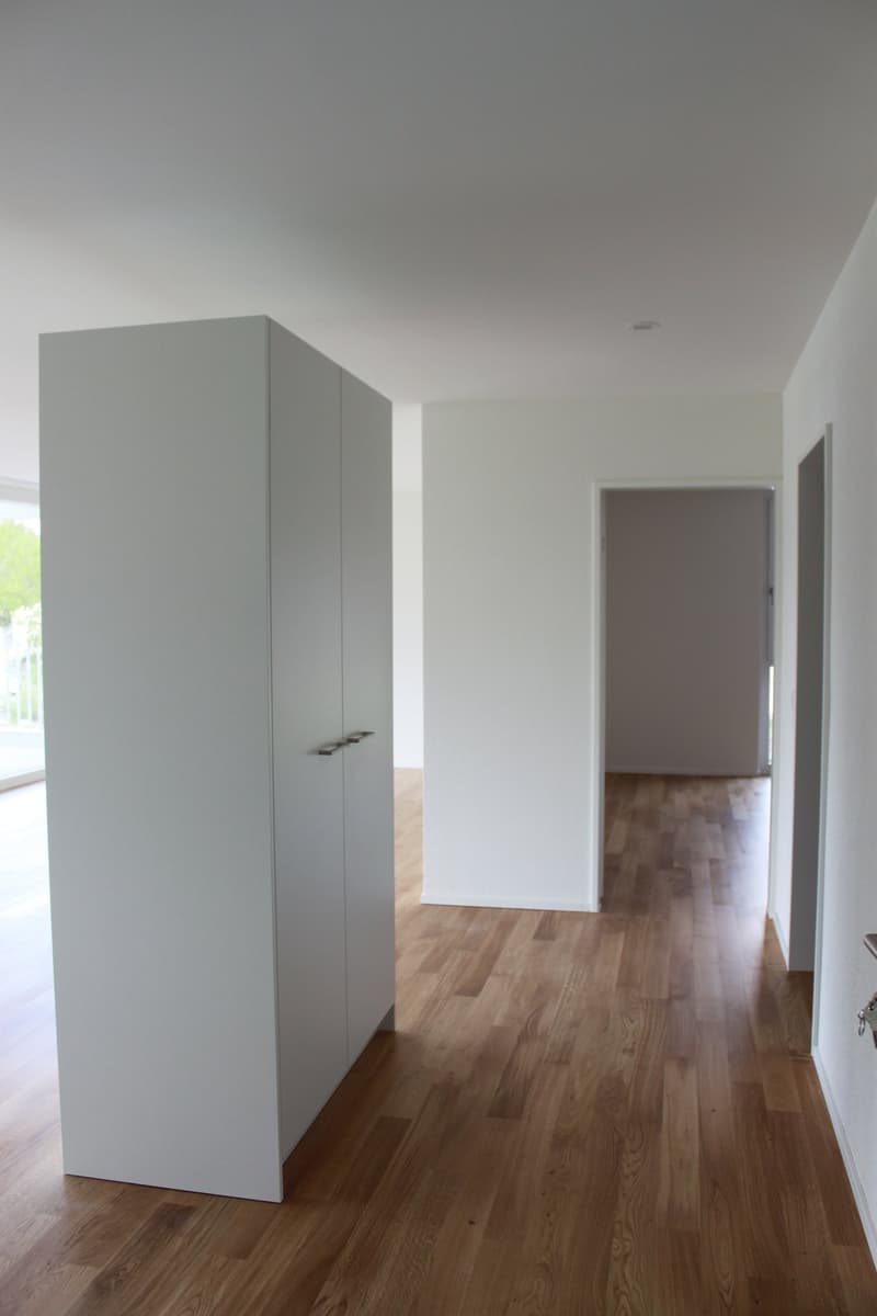 2 1/2-Wohnung mit grossem gedeckten Balkon (6)