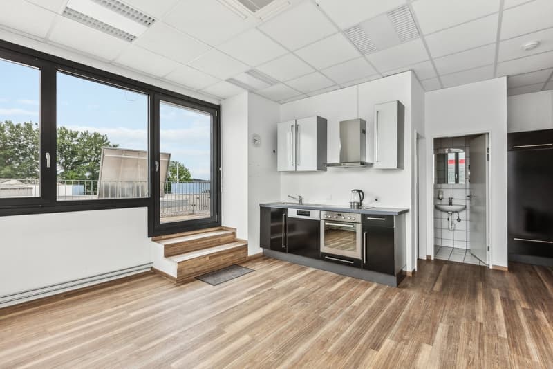 Espace de bureau spacieux (8)