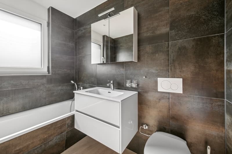 Badezimmer mit Badewanne