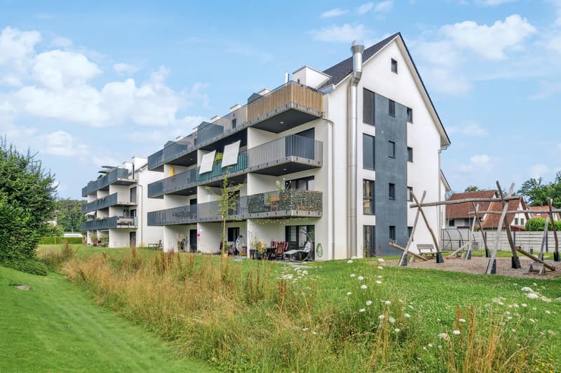 Helle 3.5 Zimmer Wohnung im 2. OG mit toller Aussicht! - Leuggern (8)