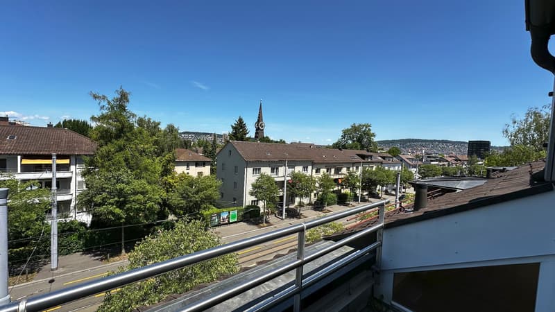 2.5-Zimmer-Dachwohnung im Loftstil zu vermieten (1)