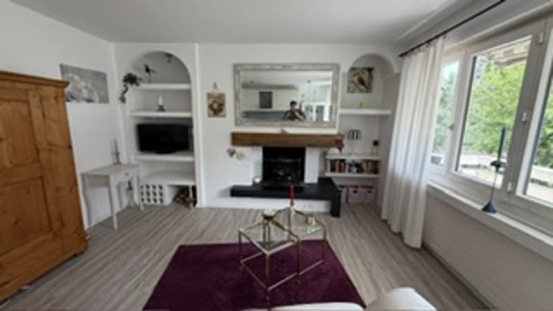 Befristete 2-Zimmer-Wohnung mit Kamin und Balkon in Zürich-Affoltern (6)