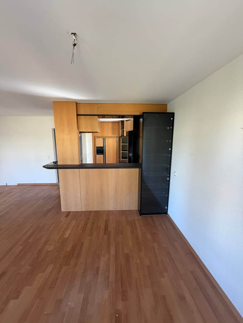 Charmante 3.5-Zimmer-Wohnung mit Balkon und schöner Aussicht in Birmensdorf (5)