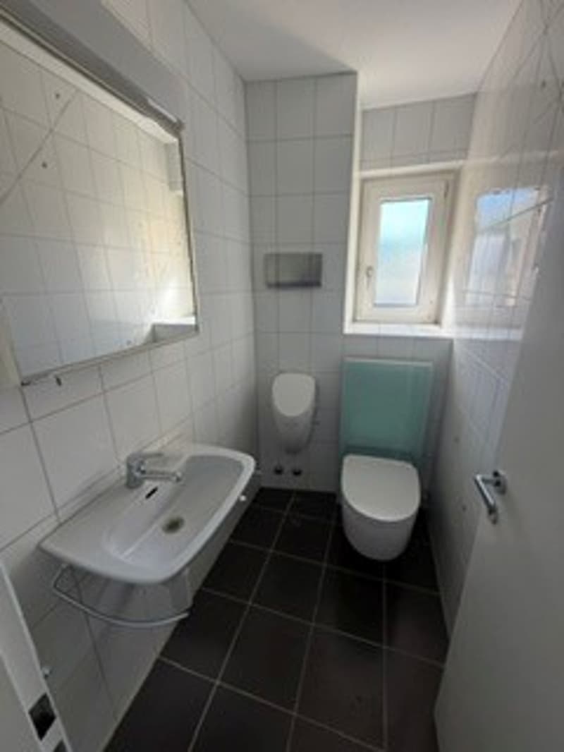 Charmante 3.5-Zimmer-Wohnung mit Balkon und schöner Aussicht in Birmensdorf (8)