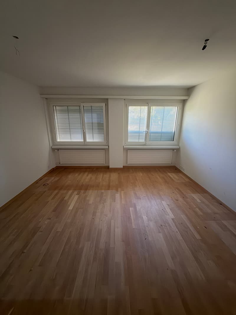 Charmante 3.5-Zimmer-Wohnung mit Balkon und schöner Aussicht in Birmensdorf (10)