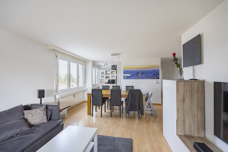 Kompakte 4.5-Zimmer-Wohnung nahe See (3)