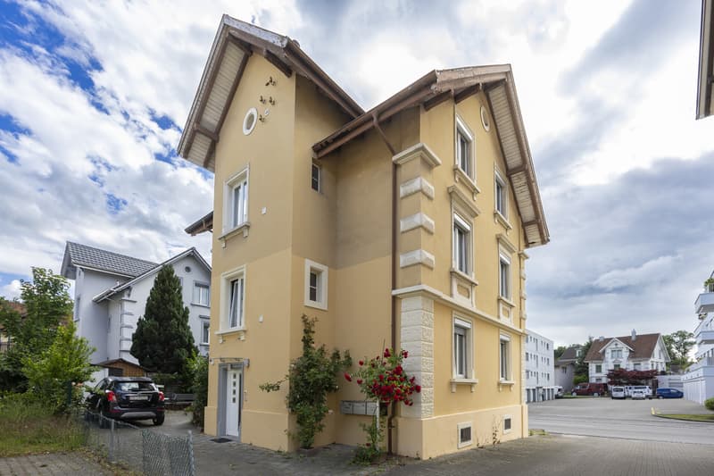 Kompaktes Mehrfamilienhaus mit 3 Wohnungen (13)
