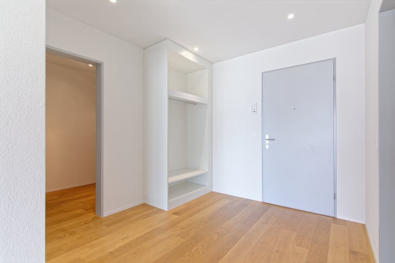 Eingang m. Garderobe