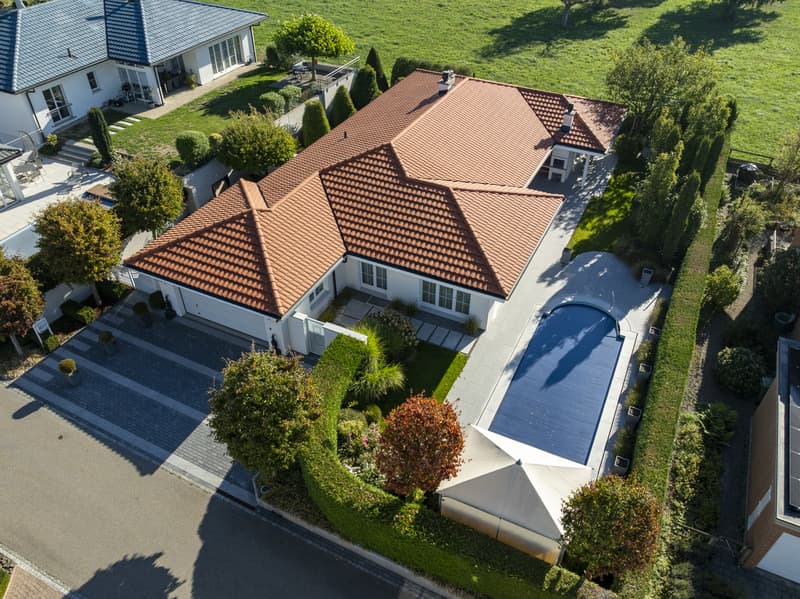 Bungalow mit gehobenem Charakter - ein Traum auf einer Ebene (1)