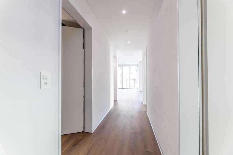 Moderne Minergie-Wohnung in Seenähe mit Balkon & Smart-Home (6)