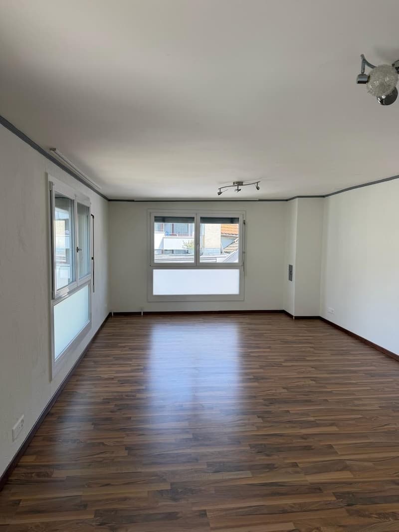 Einmalige Gelegenheit - 6-Zimmer-Wohnung an zentralster Lage (5)