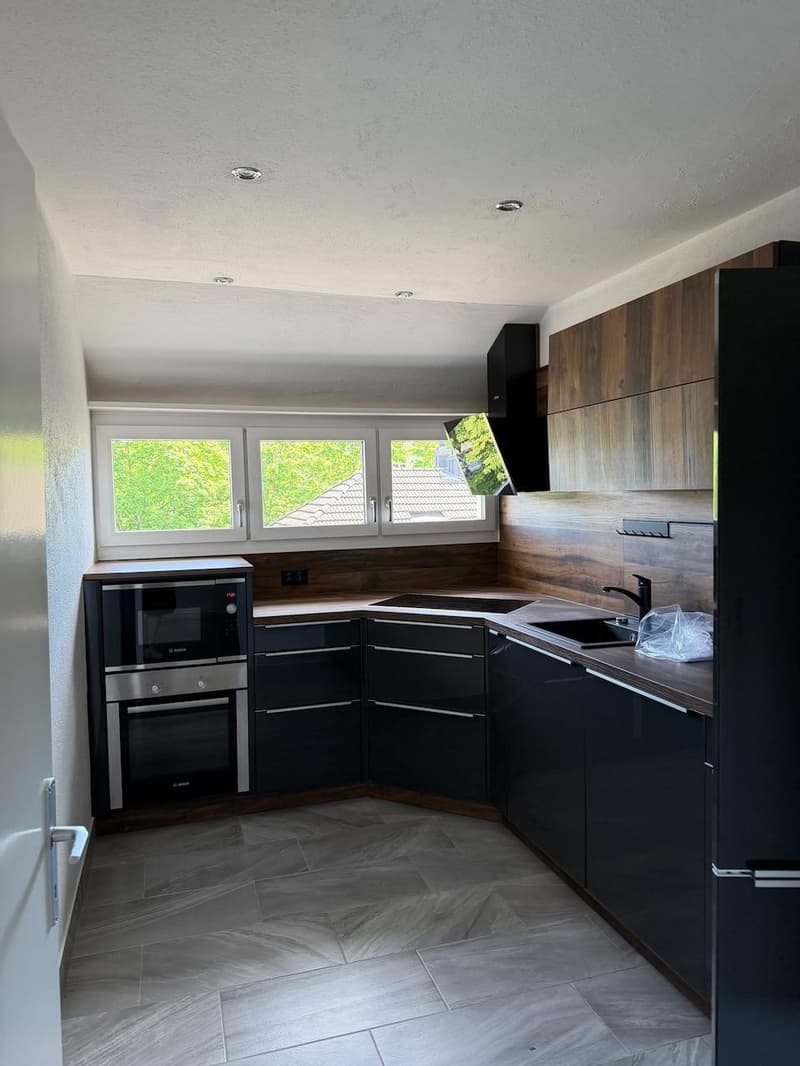 Einzigartige 3.5 Zimmer-Wohnung an zentralster Lage (2)