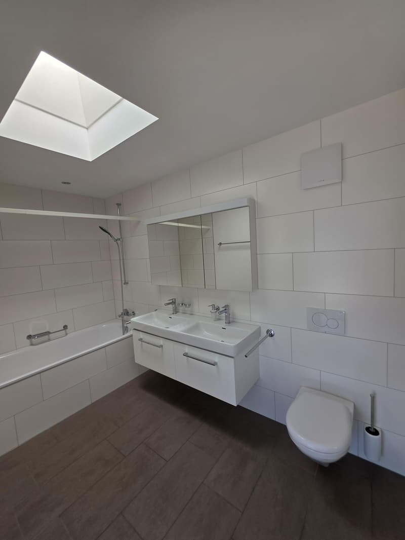 Moderne 2.5-Zimmer-Attikawohnung an zentraler Lage in Amriswil (12)