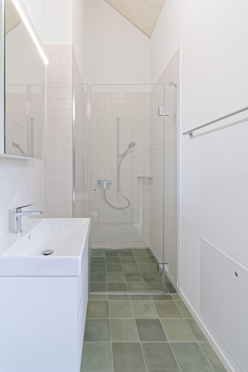 Attraktive 4.5-Zimmer-Dachgeschosswohnung mit zwei Loggien (8)
