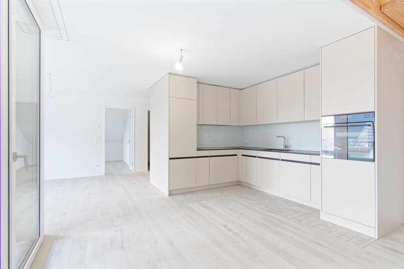 Attraktive 4.5-Zimmer-Dachgeschosswohnung mit zwei Loggien (1)