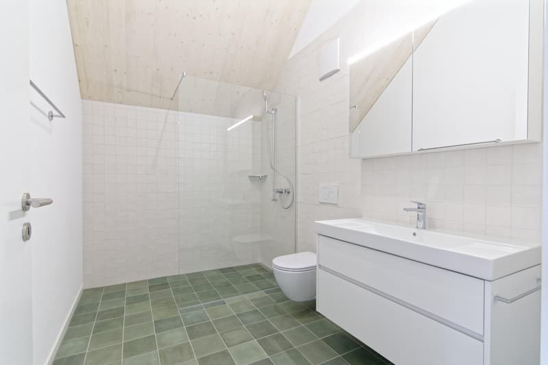Attraktive 4.5-Zimmer-Dachgeschosswohnung mit zwei Loggien (9)
