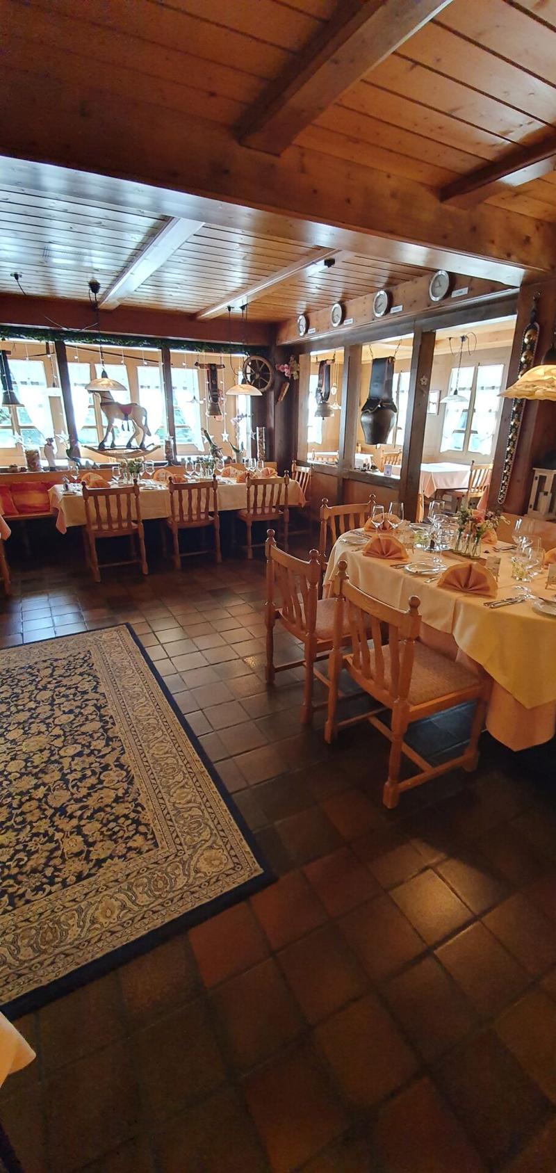Traditionelles Restaurant mit charmantem Flair im Zentrum der Lenk (2)