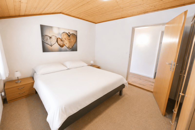 Helle 3.5- Zimmerwohnung im Dachgeschoss mit Südbalkon, Zusatzzimmer und Einstellhallenplatz Mittlere Aegertenstrasse (8)