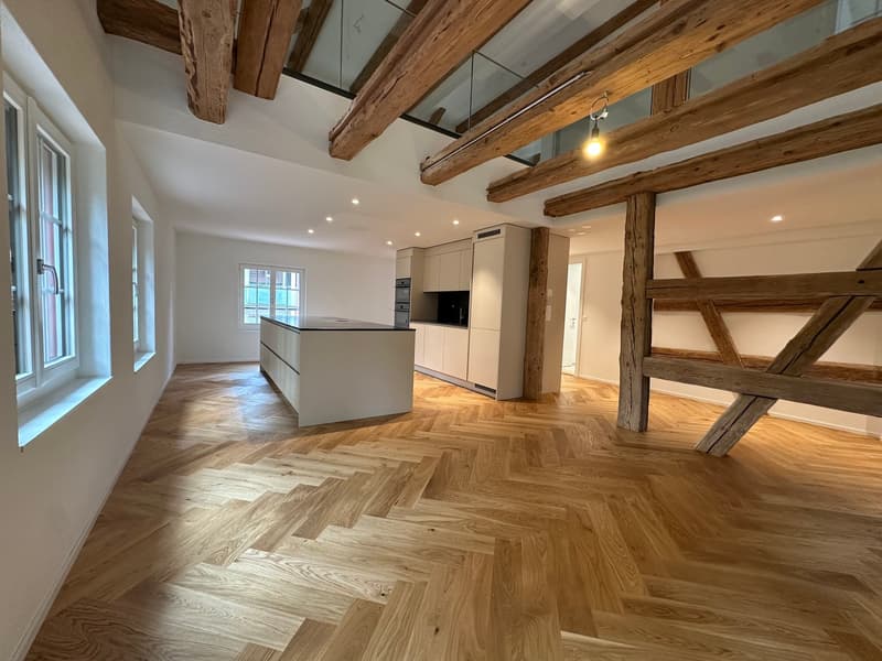 Duett am Bach - renovierte 4.5-Zimmer-Maisonettewohnung in Steckborn (2)