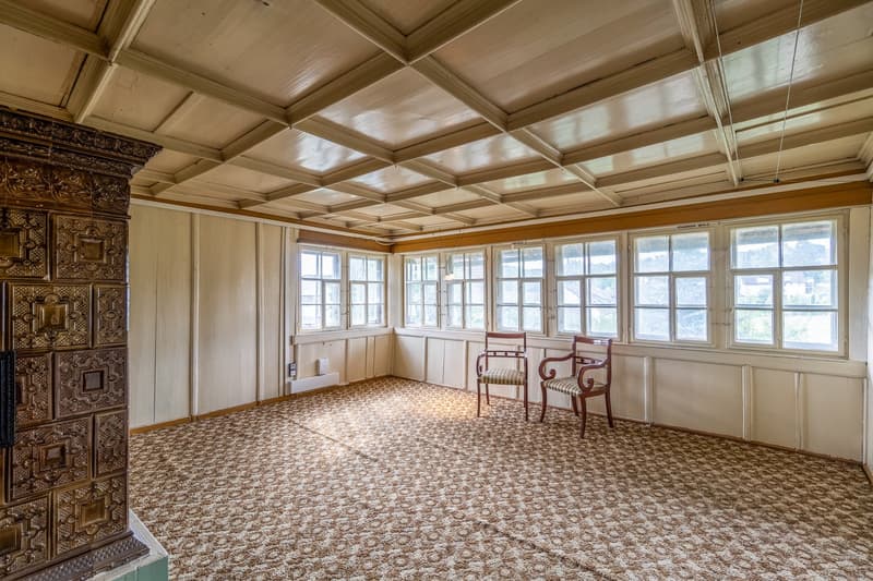 Charmantes Riegelhaus mit Stall und grosszügigem Umschwung (3)