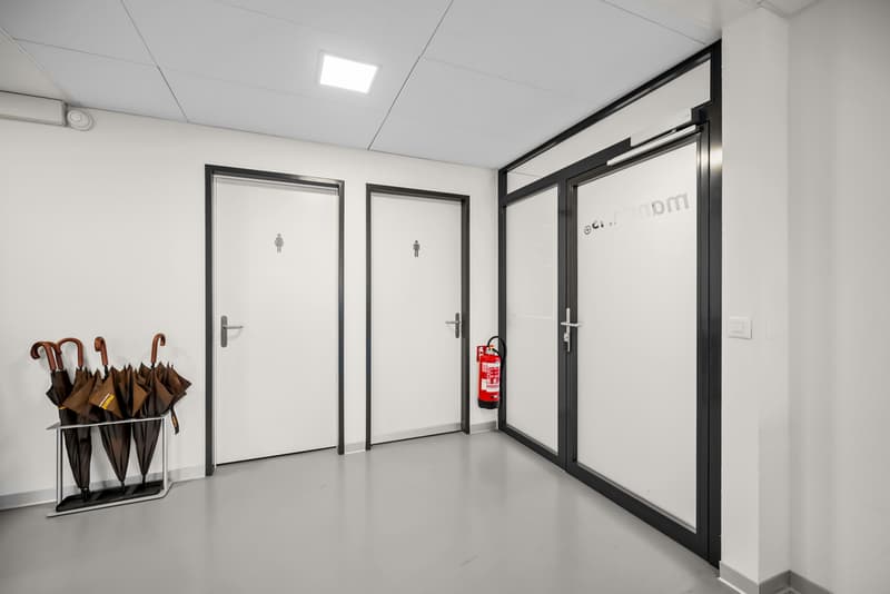Türen WC-Anlagen