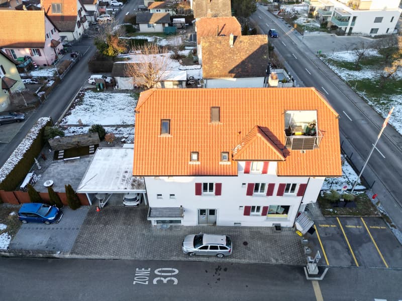 Mehrfamilienhaus mit Sonnenstudio und Werkstatt, MFH (2)