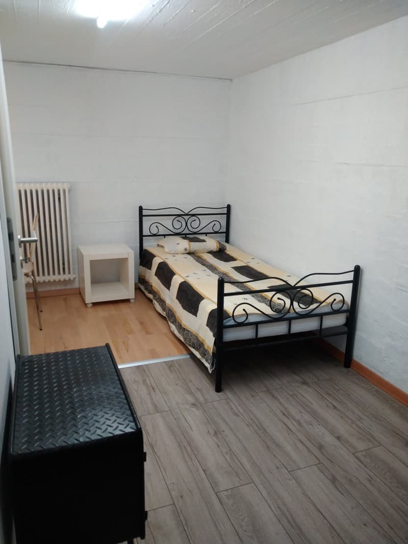 Furnished Room For Rent expenses incl ( also Wifi ) (2)