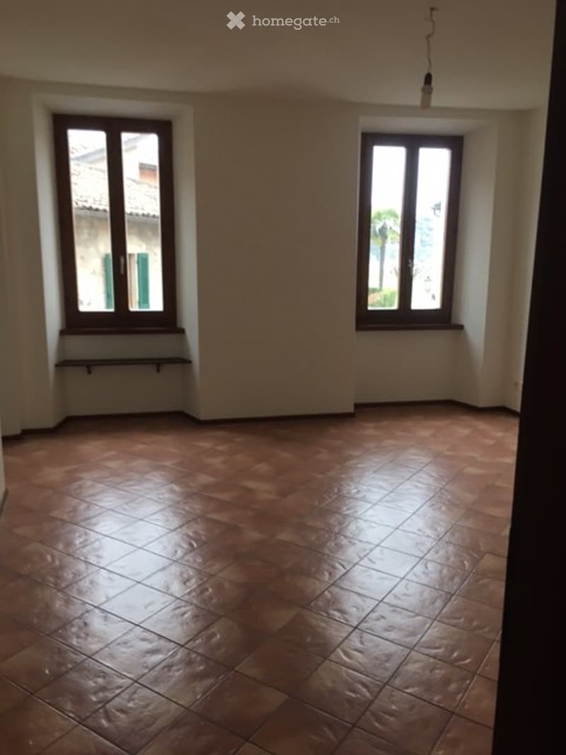 Appartamento in casa storica nel nucleo di Melide (2)