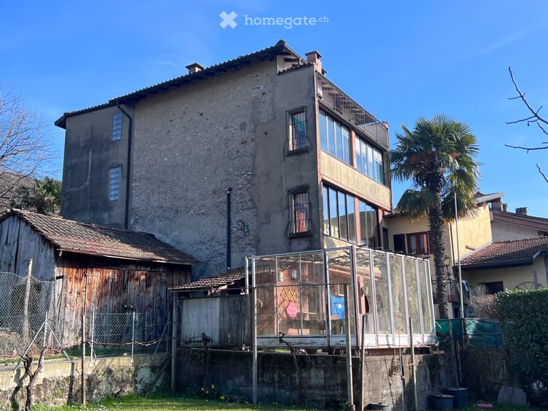 Casa plurifamiliare nel nucleo di Vezia (4)