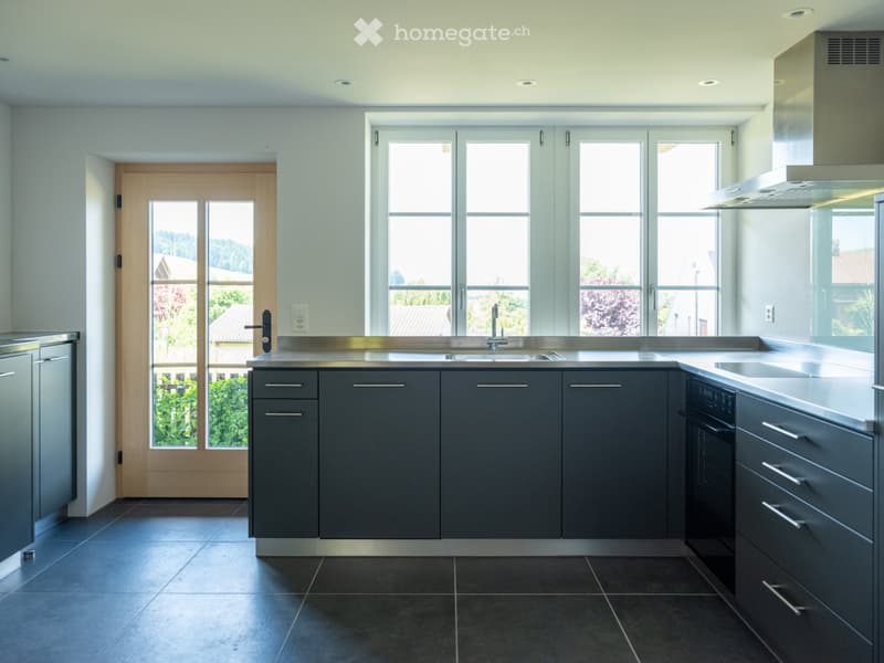 Neue moderne 2.5 Zi. Wohnung mit Charme in Bauernhaus im EG (4)