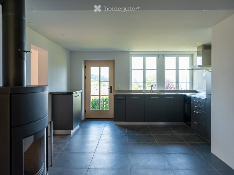 Neue moderne 2.5 Zi. Wohnung mit Charme in Bauernhaus im EG (3)