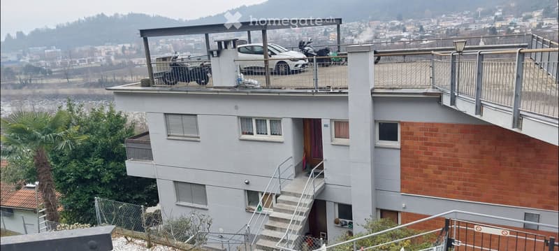 STABILE A REDDITO DI 3 APPART. ZONA RESIDENZIALE (5)