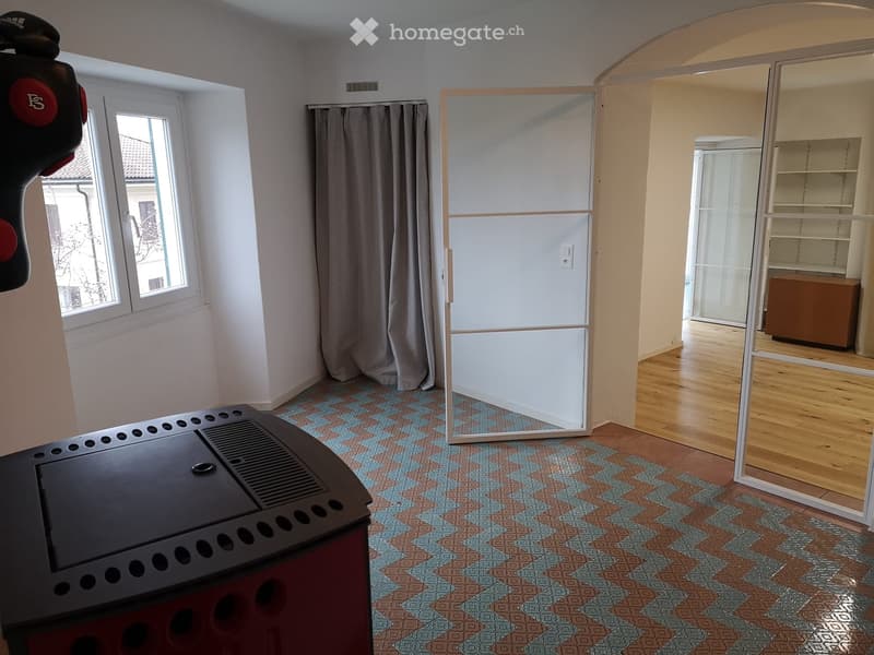 Großzügige, helle 3 Zimmer Wohnung in ruhiger Aussichtslage (2)