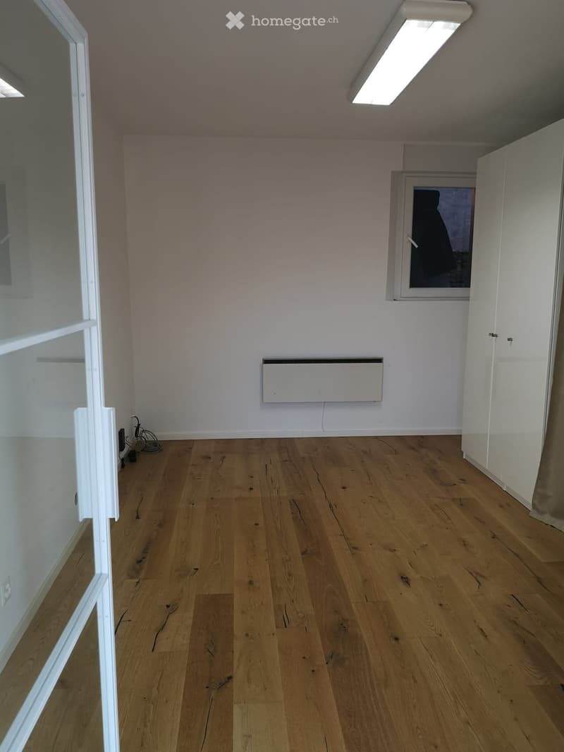 Großzügige, helle 3 Zimmer Wohnung in ruhiger Aussichtslage (3)