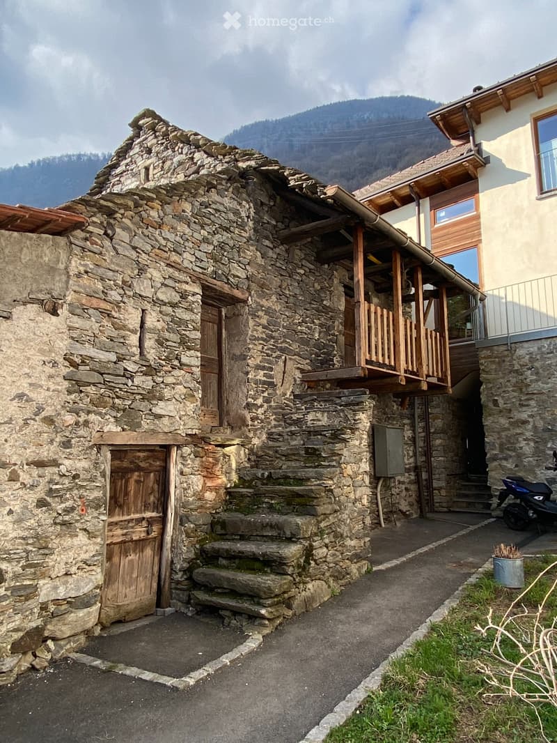 Zu verkaufen rustico mit Baug. /vendesi rustico con licenza (3)