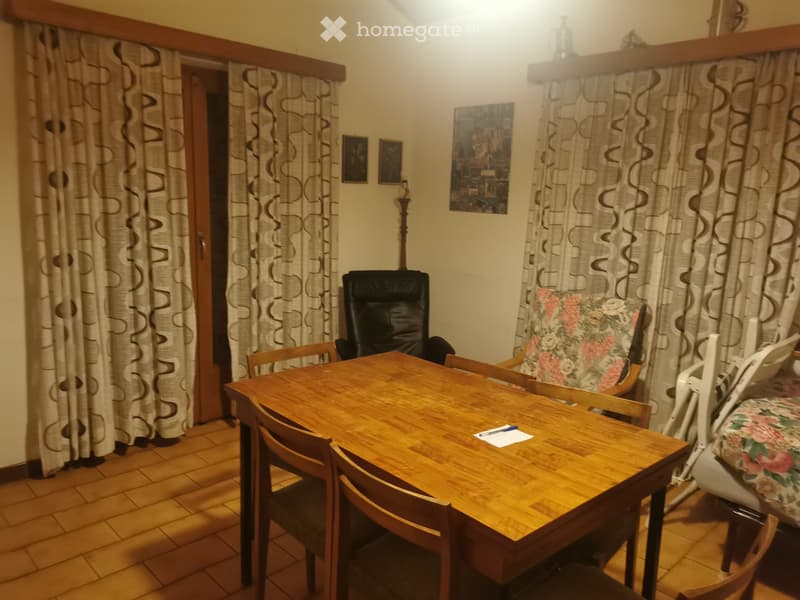 Vendesi casa unifamiliare con giardino a Olivone (3)