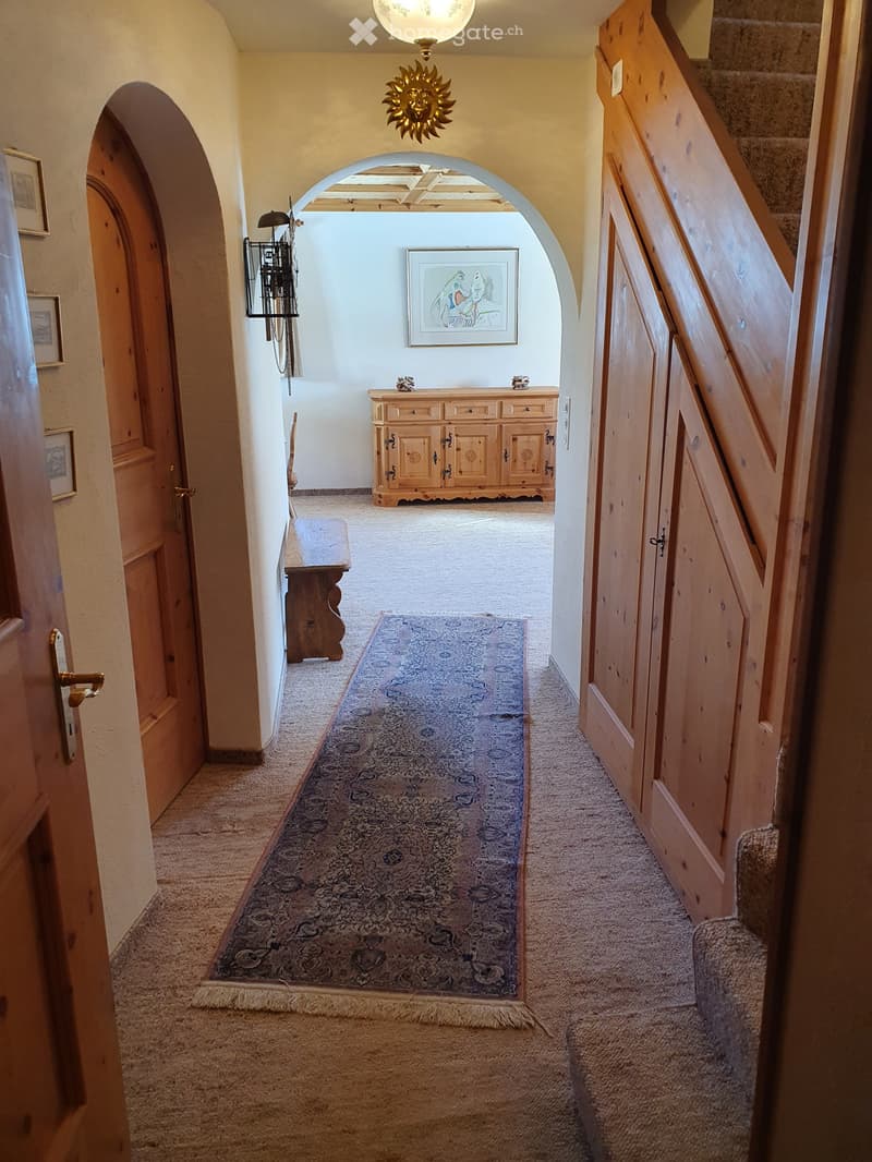 La Punt Chamues-ch - lussuoso duplex in stile engadinese (3)