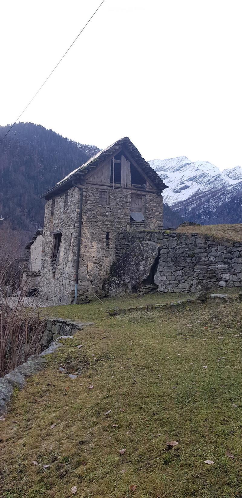 Cerentino - Rustico da riattare (3)