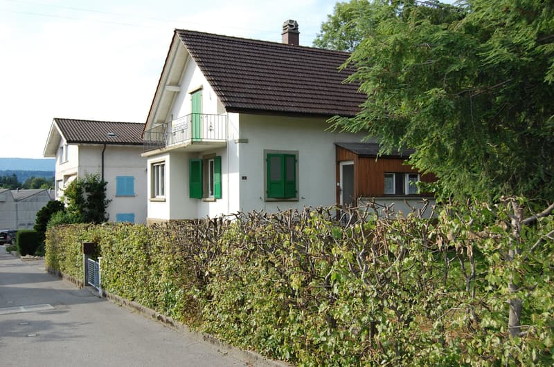 Single-family house with plenty of space, garden, garage, garden house (2)