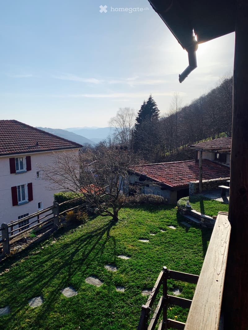 Casa di nucleo soleggiata con grande giardino (4)