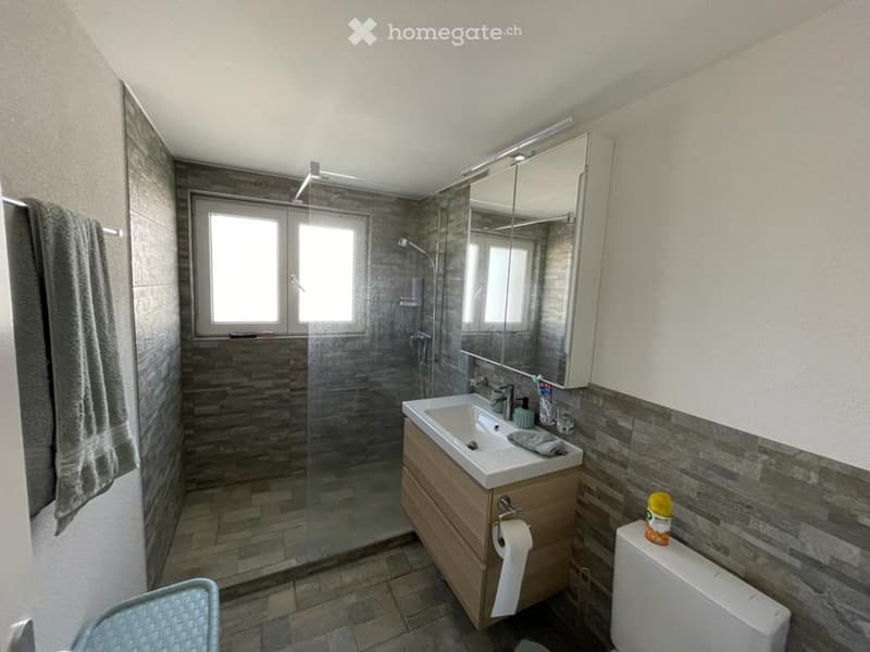 Appartamento di 4 locali luminoso in affitto a Hauptwil-Gottshaus (3)
