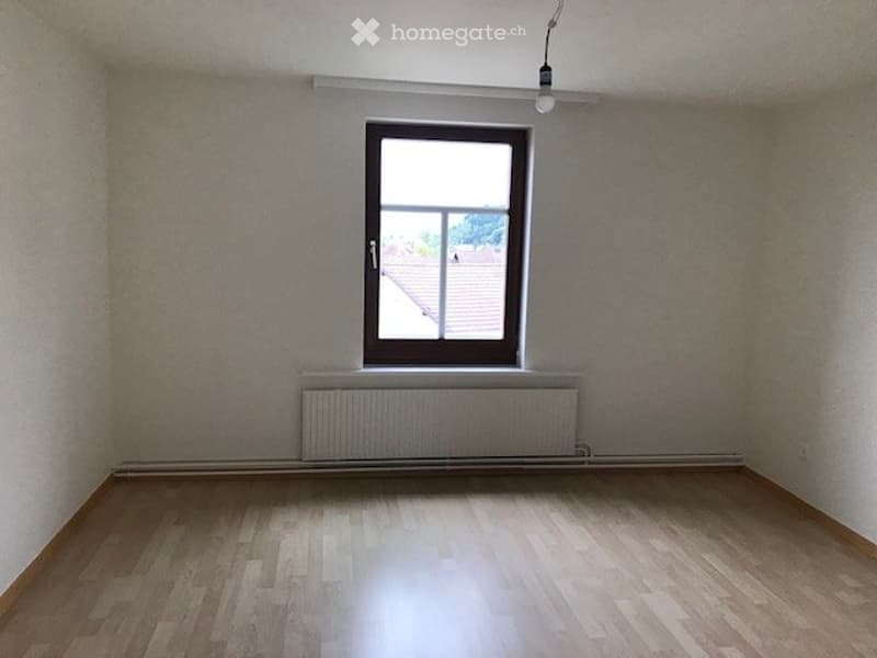 Charming 3.5-room apartment with balcony in Rheineck (3)