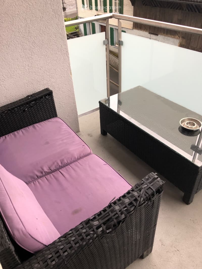 Camera in appartamento di 4,5 locali (2)